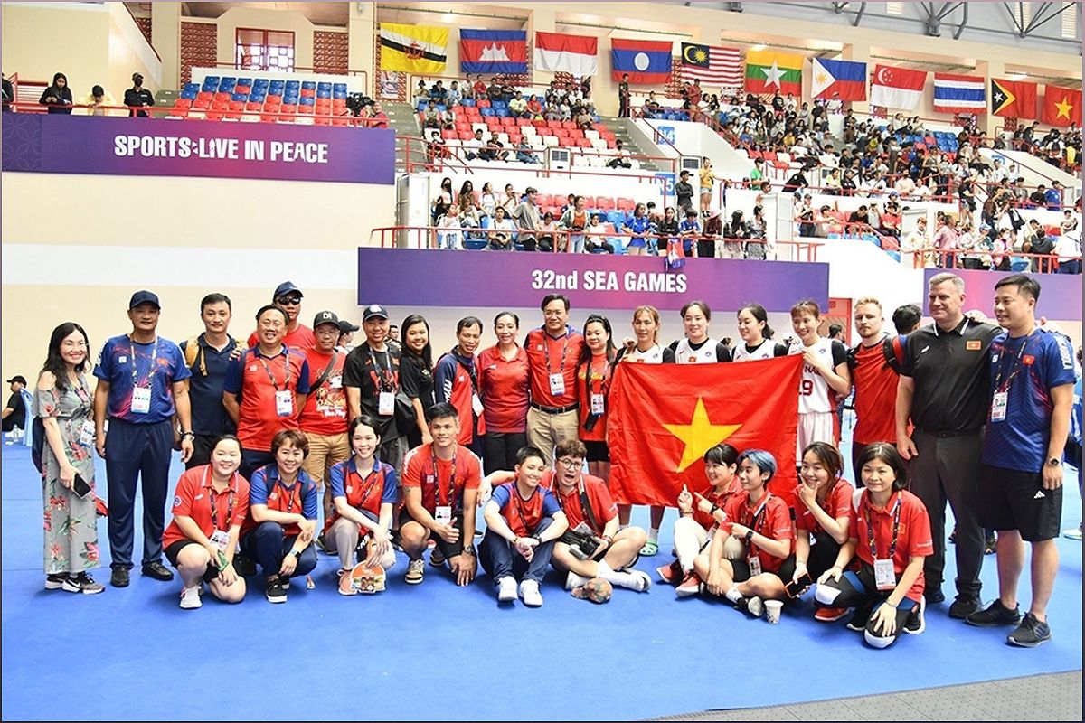 Đội tuyển bóng rổ Việt Nam giành HCV lịch sử tại SEA Games 32 - -1403813995