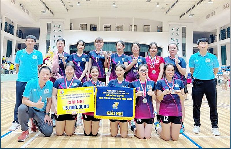 Đội tuyển nữ bóng chuyền ĐH Duy Tân giành Á quân tại Giải Bóng chuyền sinh viên toàn quốc 2023 - -132862282