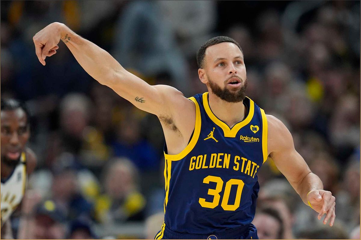 Stephen Curry ghi 42 điểm, Warriors đánh bại Pacers - 345119485